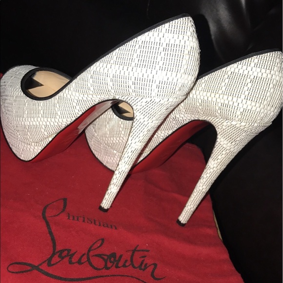 Christian Louboutin Lady Peep❤️ - Picture 4 of 6